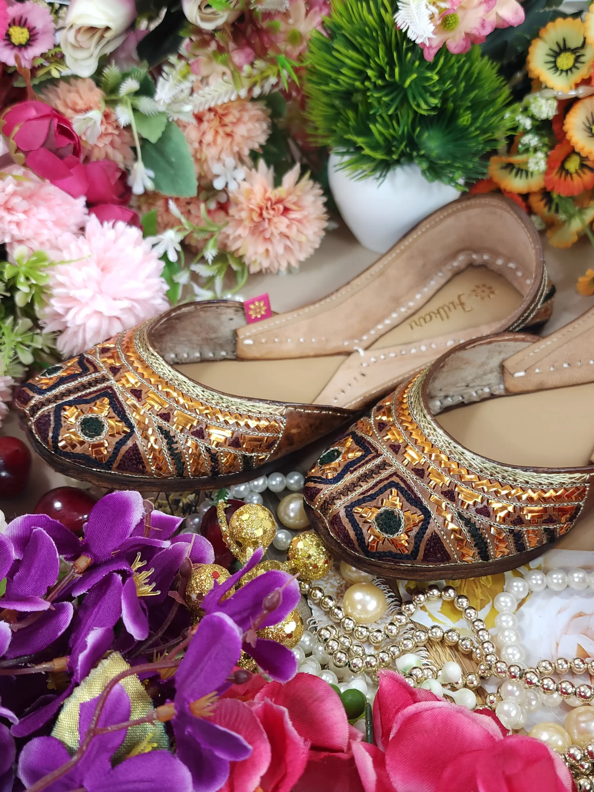 mehak tan gold mehak tan gold