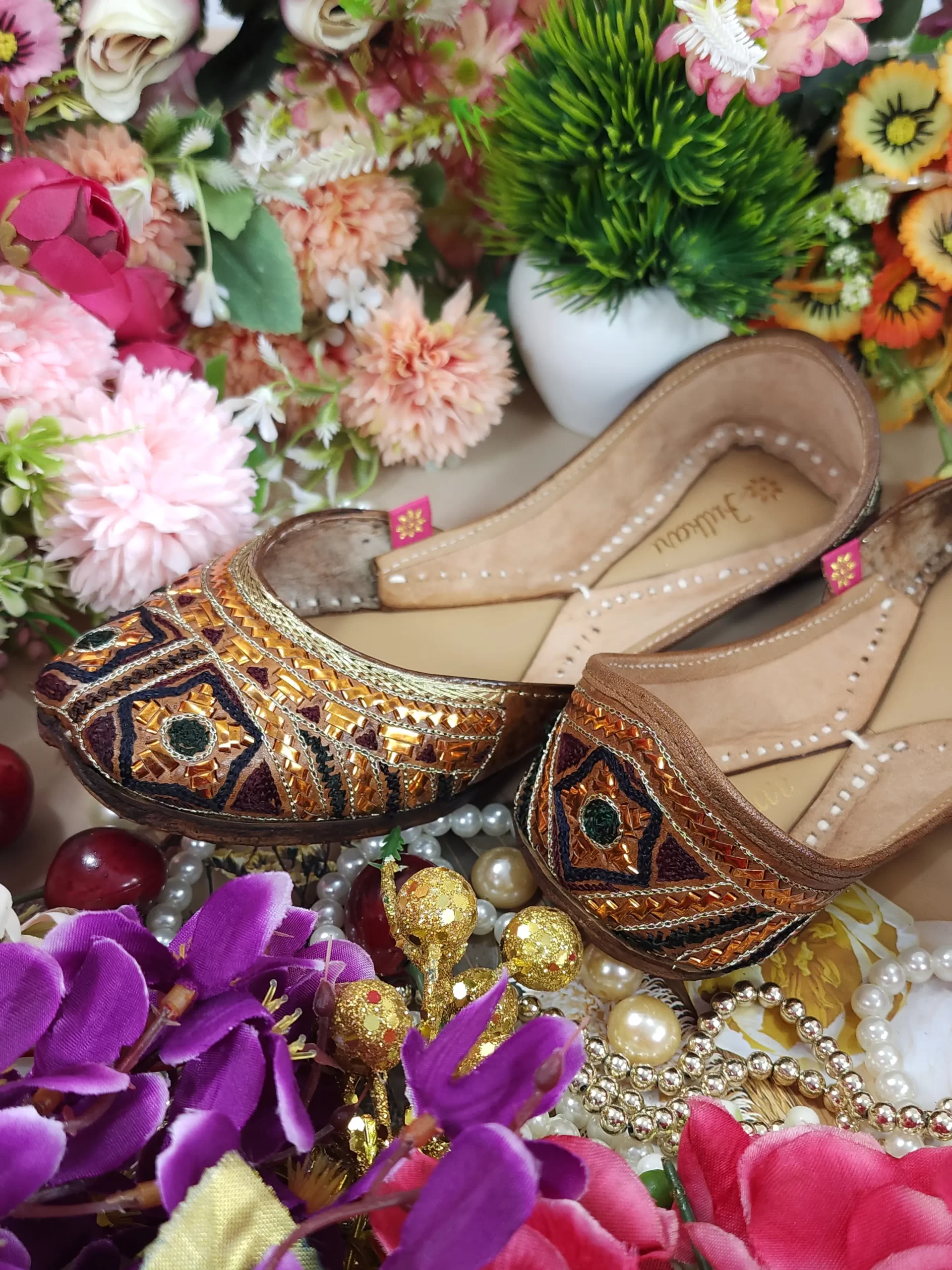 mehak tan gold mehak tan gold