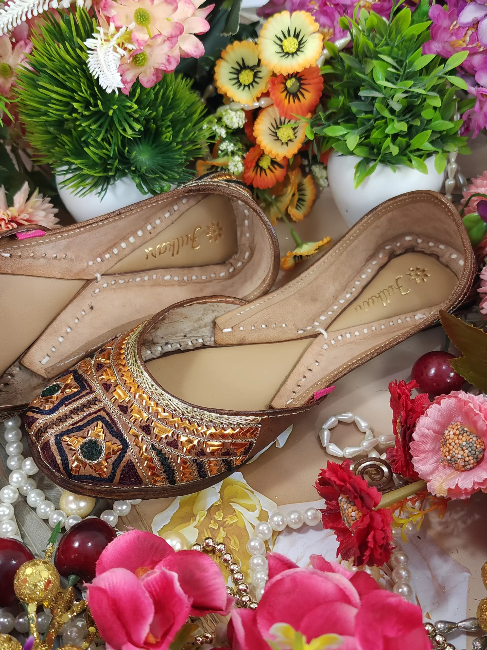 mehak tan gold mehak tan gold