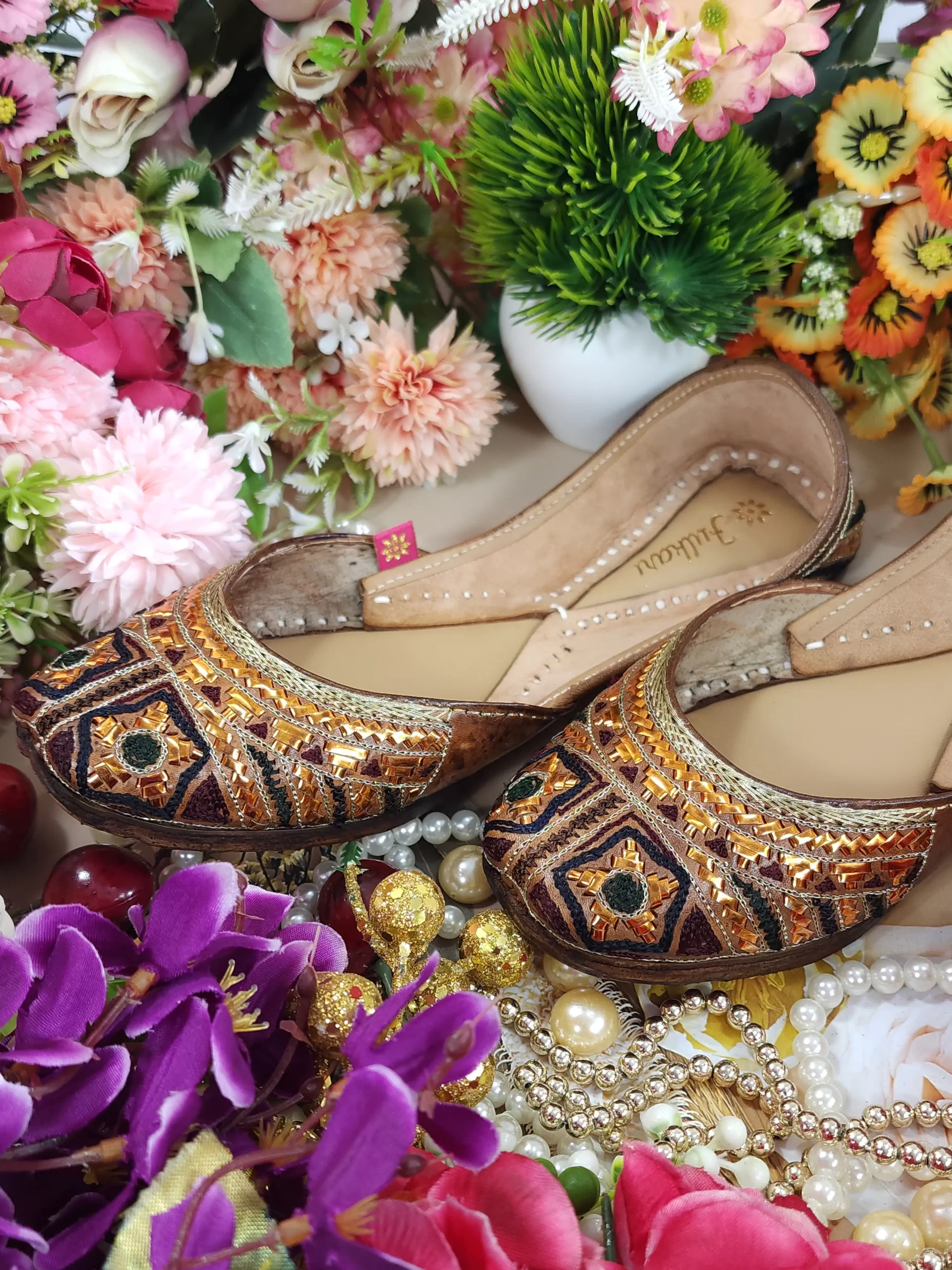 mehak tan gold mehak tan gold