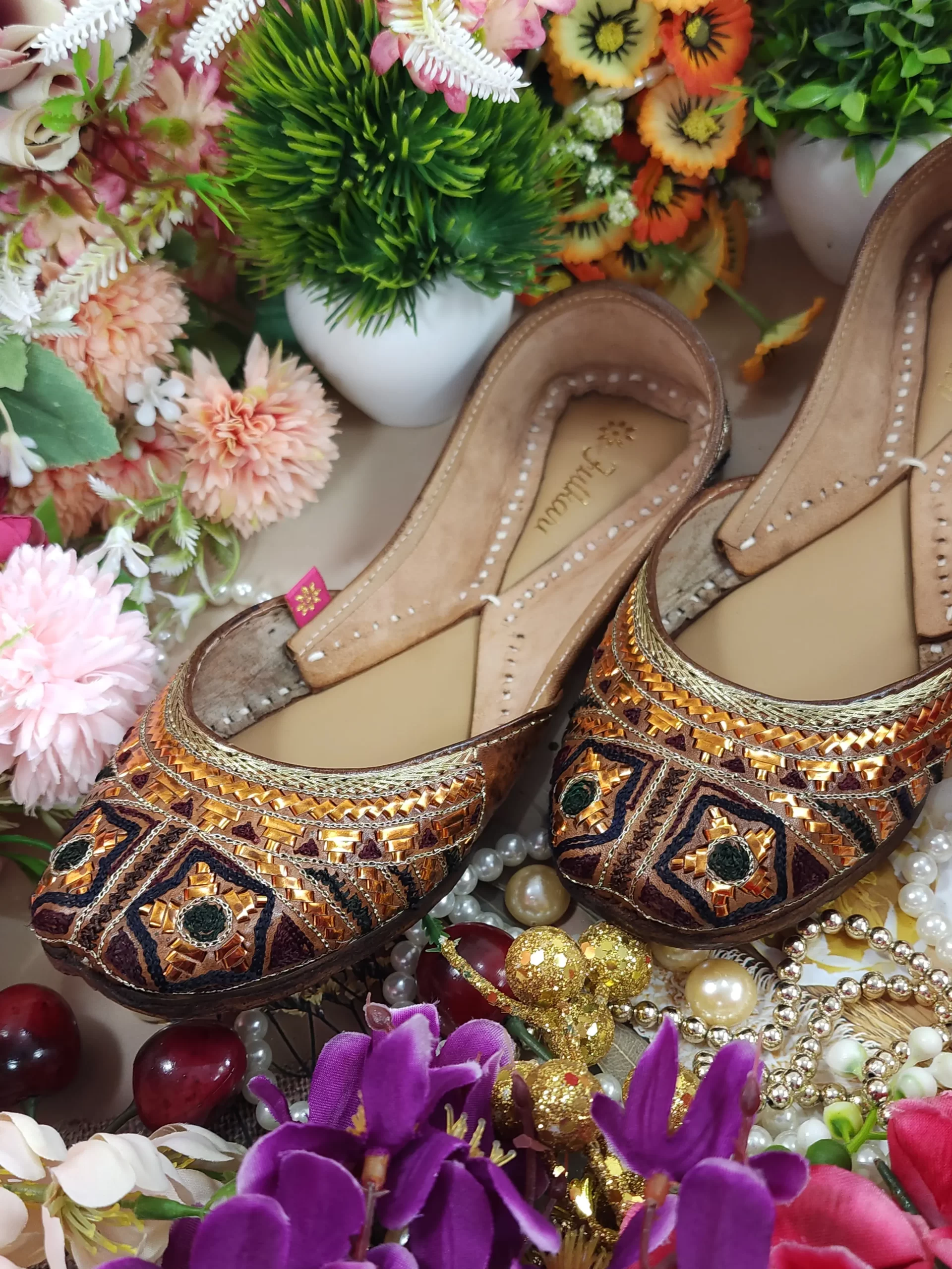 mehak tan gold mehak tan gold