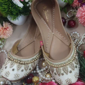 pearl beads payal beige gold