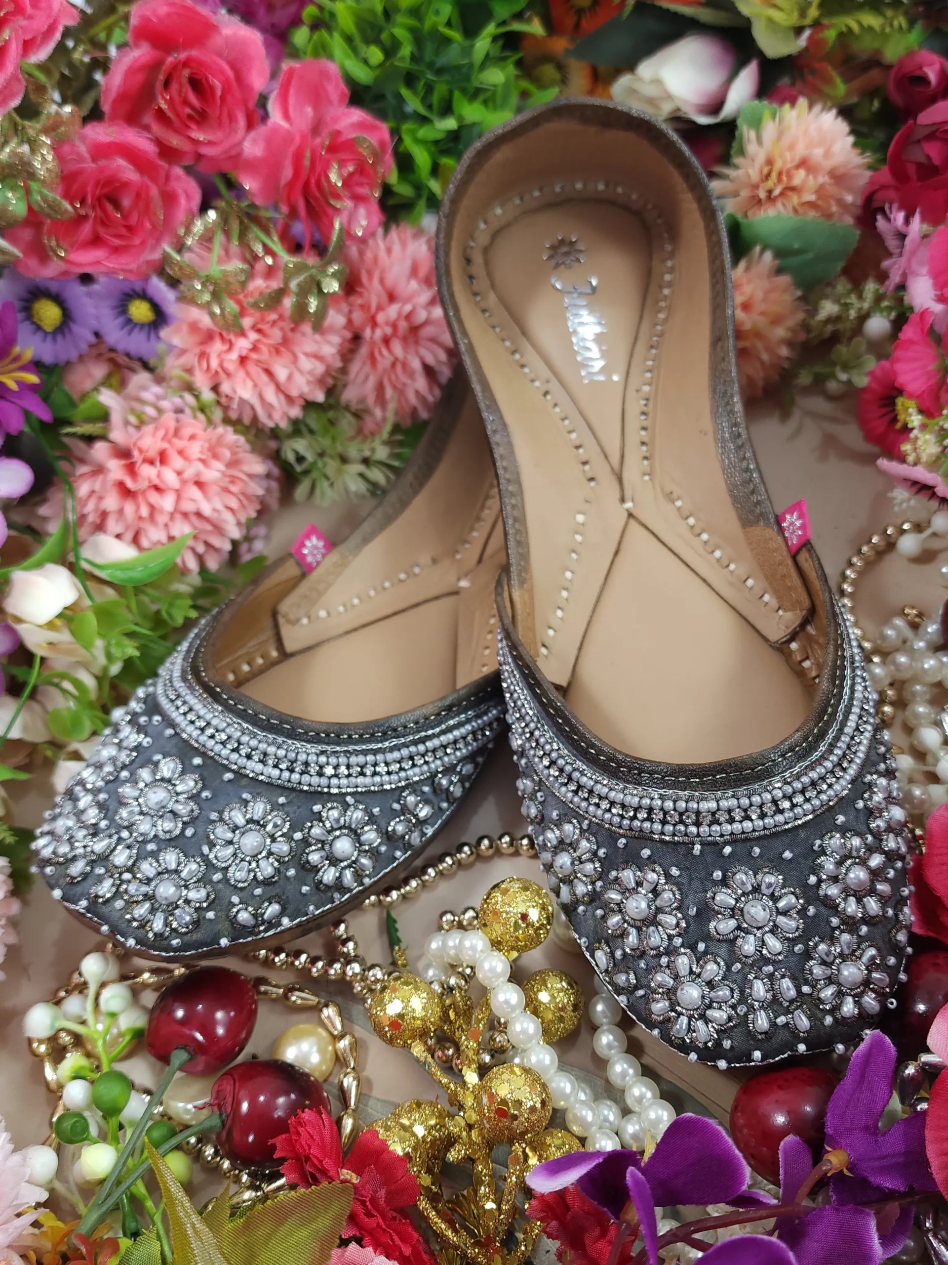 surahi beads saloni gunmetal silver surahi beads saloni gunmetal silver
