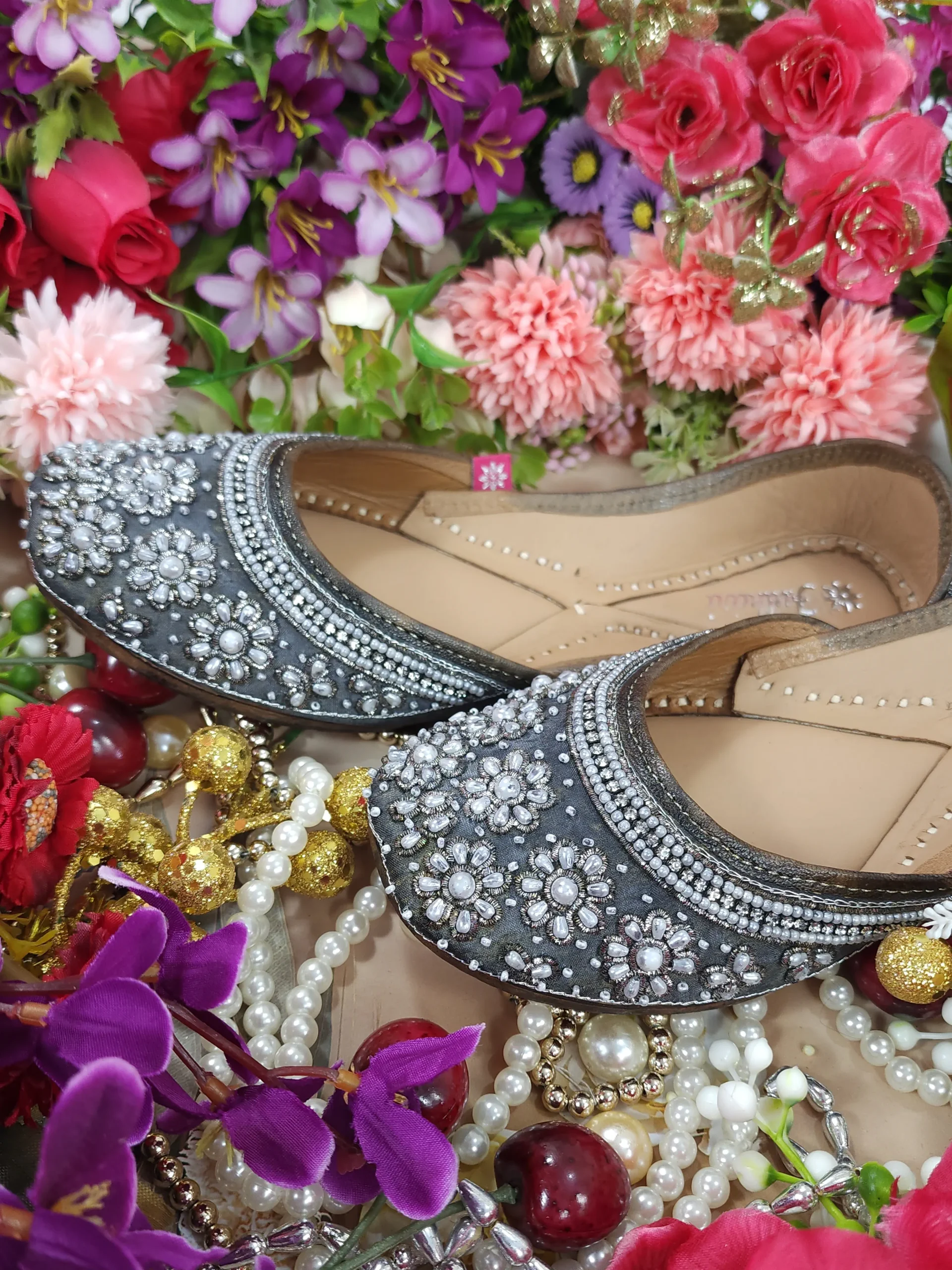 surahi beads saloni gunmetal silver surahi beads saloni gunmetal silver