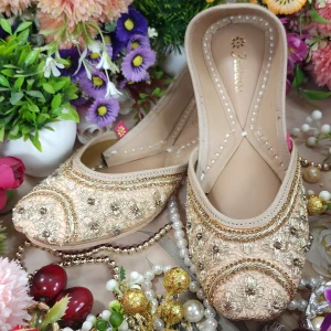 royal bridal forget me not juttis peach gold