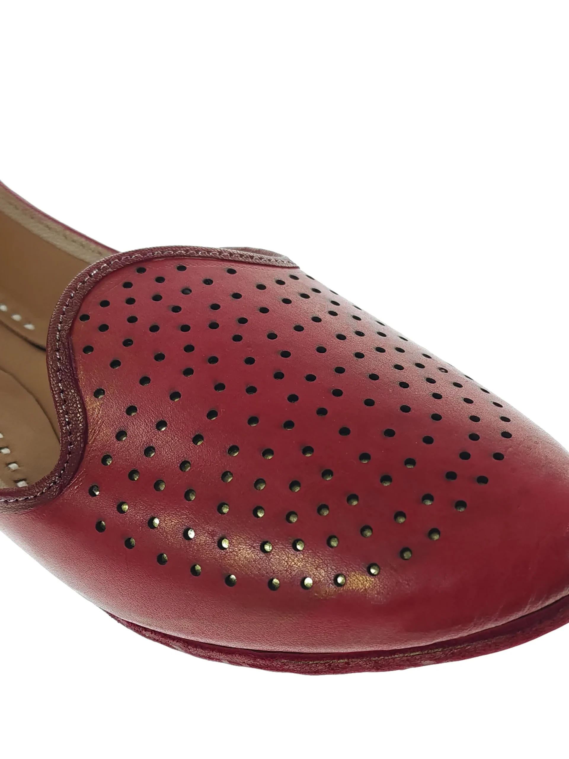 pointed dot red pointed dot red