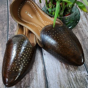 pointed dot tan