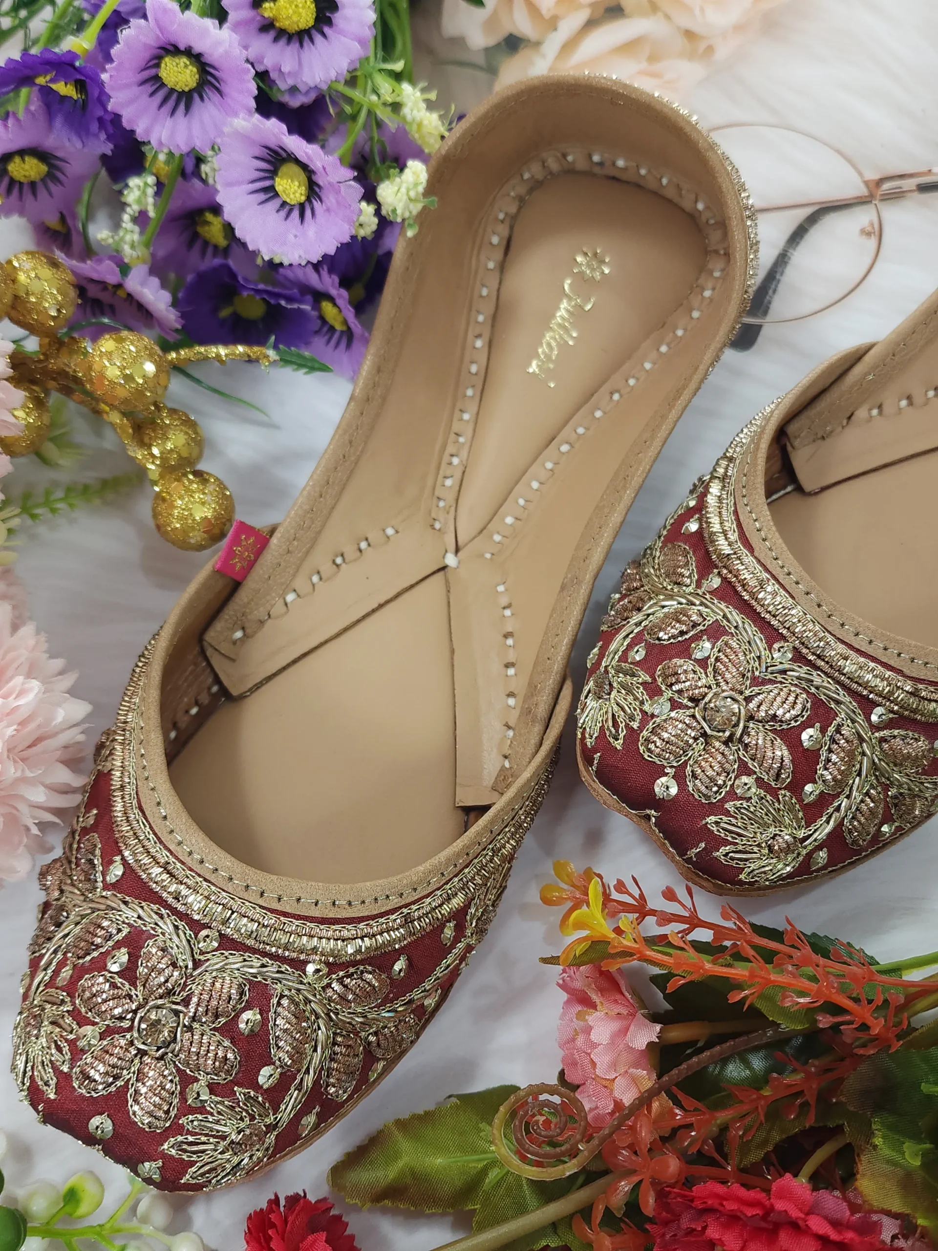 fulkari women's murraya genuine soft leather zardozi handwork embroidered juttis maroon gold fulkari women's murraya genuine soft leather zardozi handwork embroidered juttis maroon gold