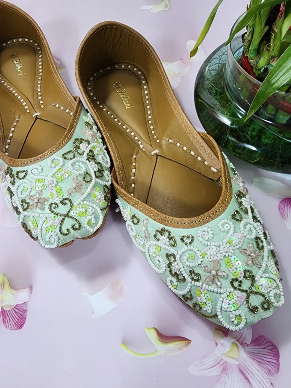 eglantine pista gold