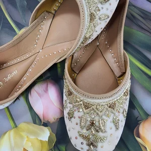 2218 velvet beige cr 2