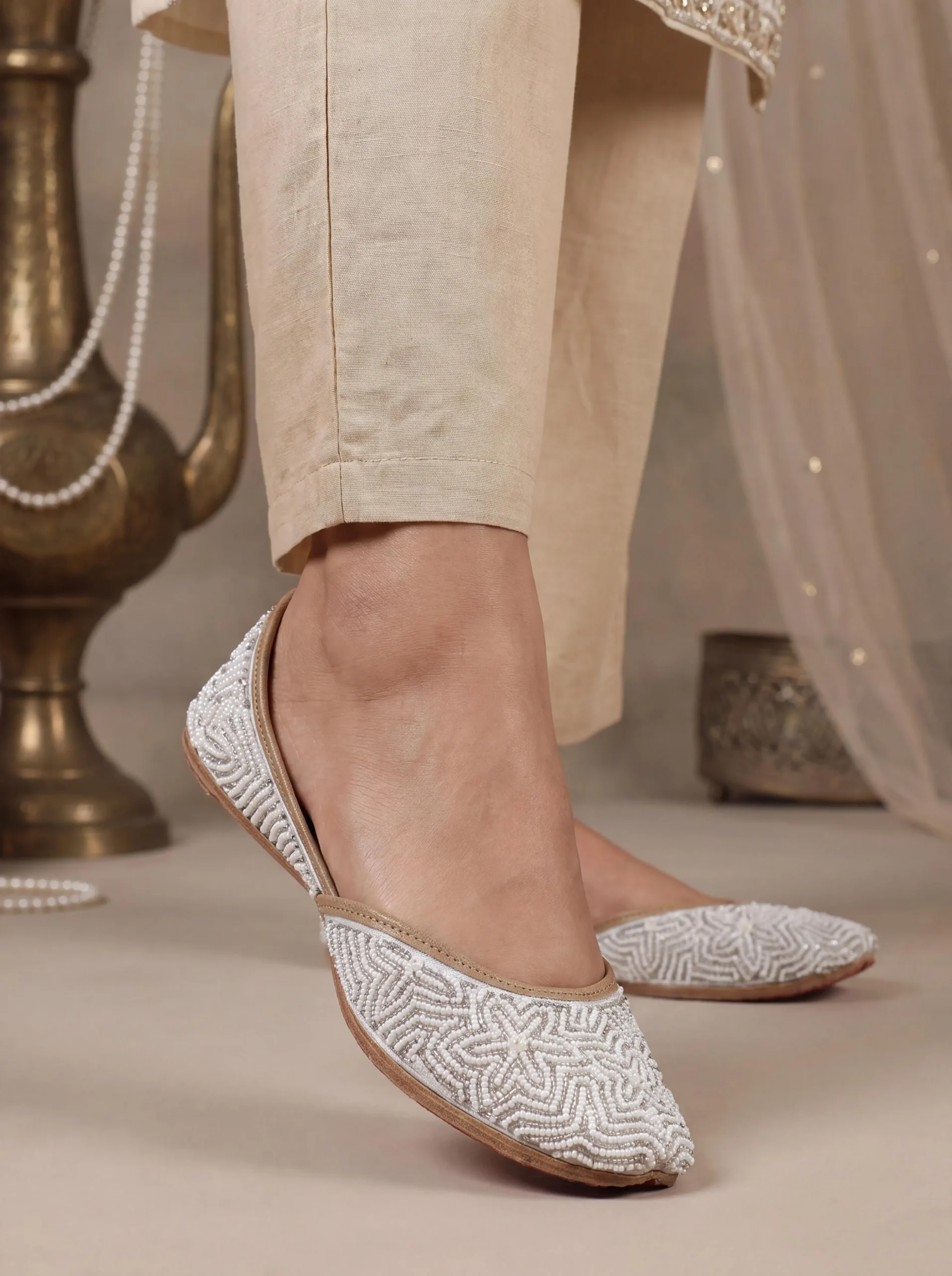 284 white silver mdn 01 284 white silver mdn 01