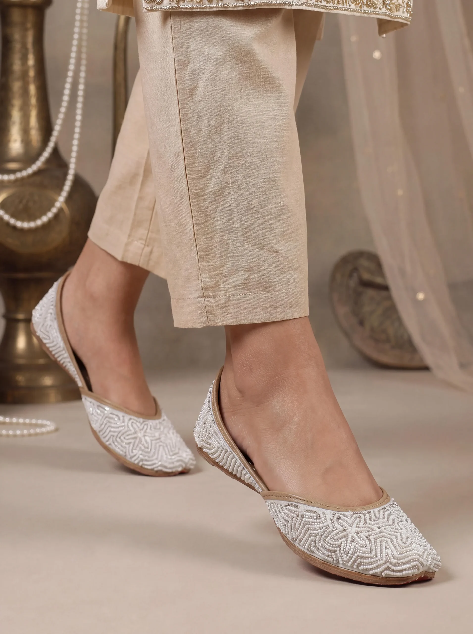 284 white silver mdn 07 284 white silver mdn 07